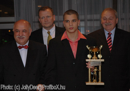 (c) JollyDee@ProfiboX.hu Bacskai Balázs